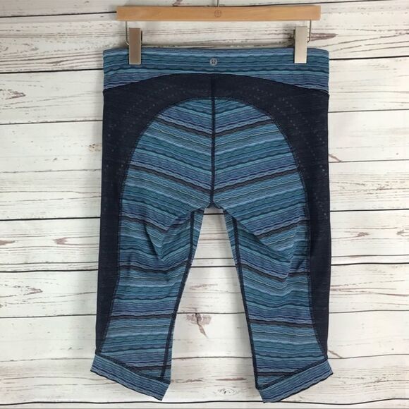 Lululemon Stop At Nothing Crops Blue Stripe 6 - Picture 6 of 8